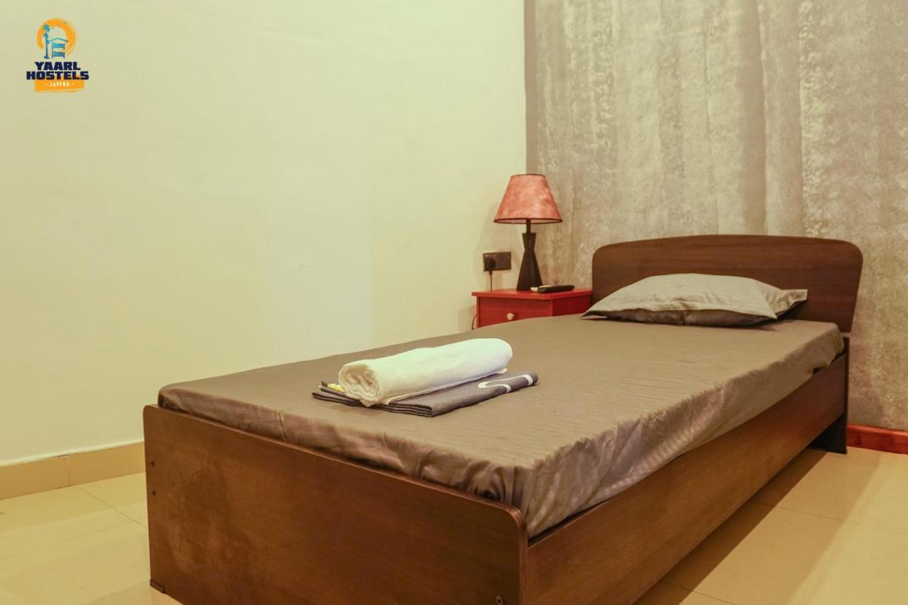 Yaarl Hostels Jaffna Exteriör bild